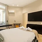 Champs-Élysées Studio with Air Conditioning 4 people